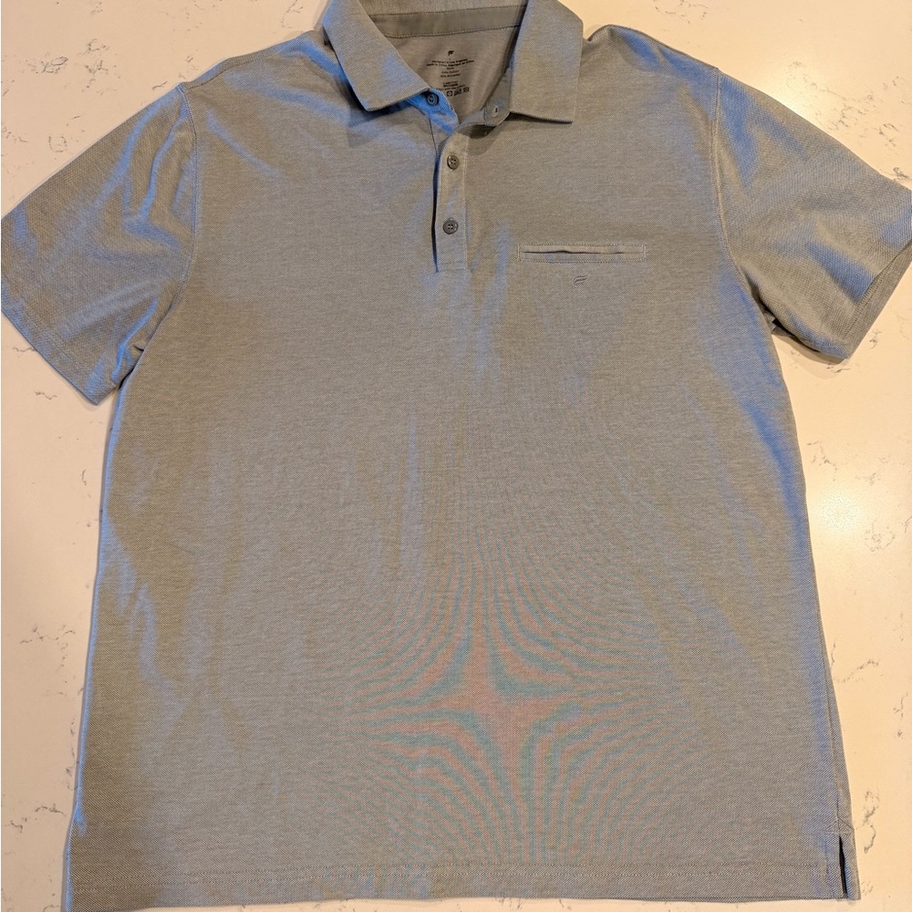 Men's Fabletics Polo Size Large Short-Sleeve with Chest Pocket in Light Gray